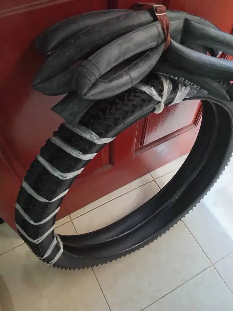 Ban sepeda MTB belum dipakai copotan dr sepeda baru