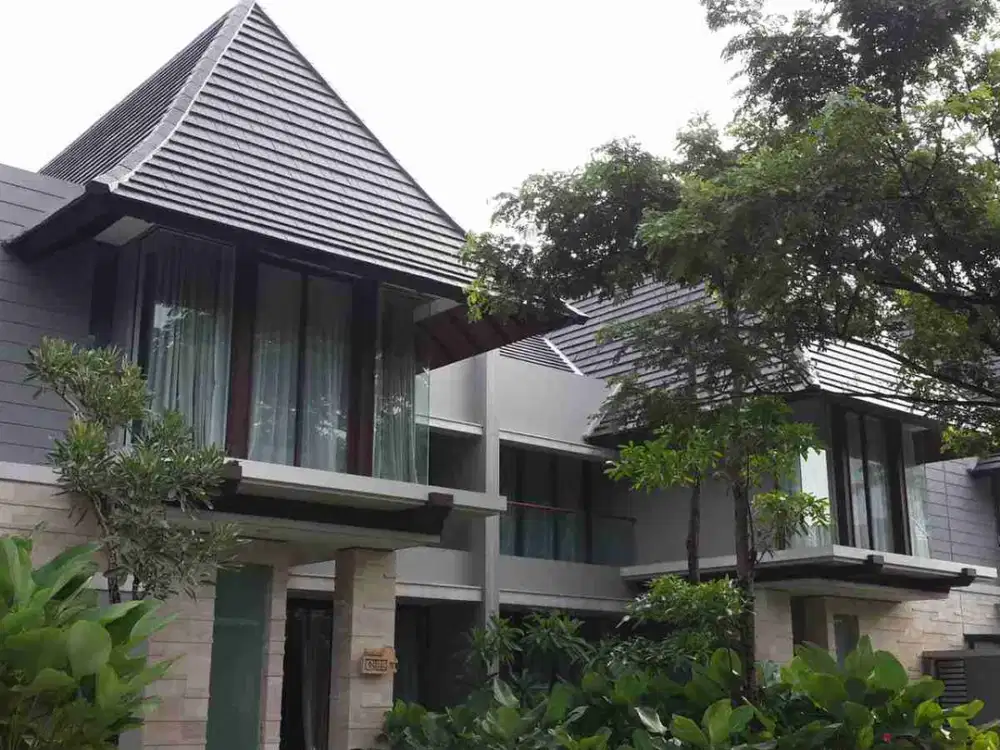 disewakan rumah mewah 2 lantai furnish dalam perum bersatpam dekat hotel hyatt