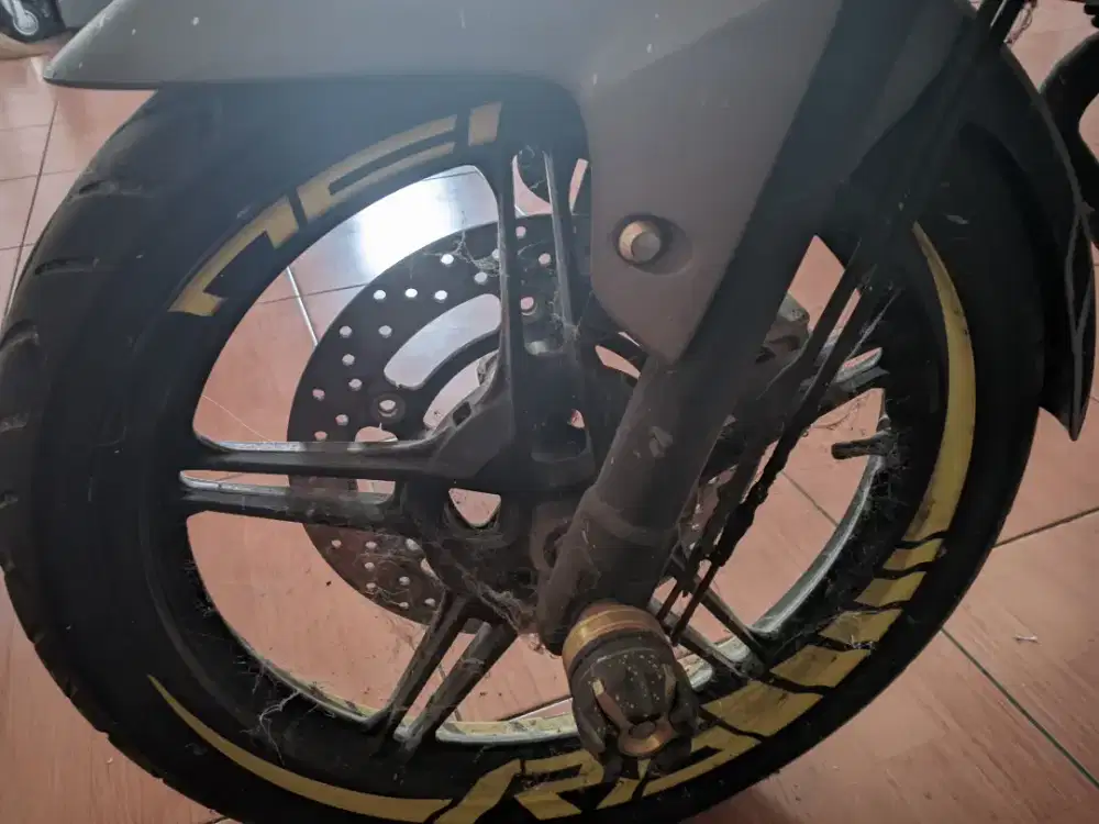 Velg Yamaha R15 V2 + Ban Tubles