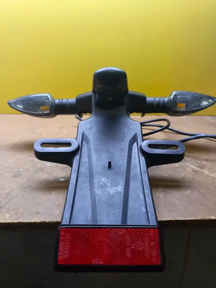 Set Spakbor Original Belakang Yamaha R15 V3 + Sein Depan + Disk Depan