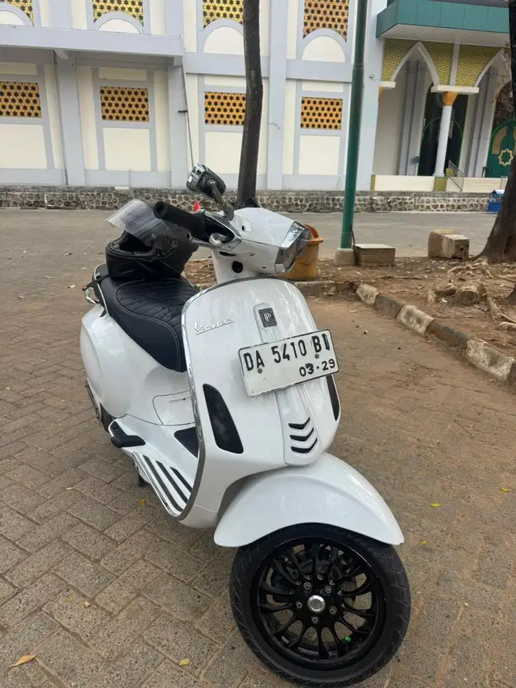 VESPA METIC 2014