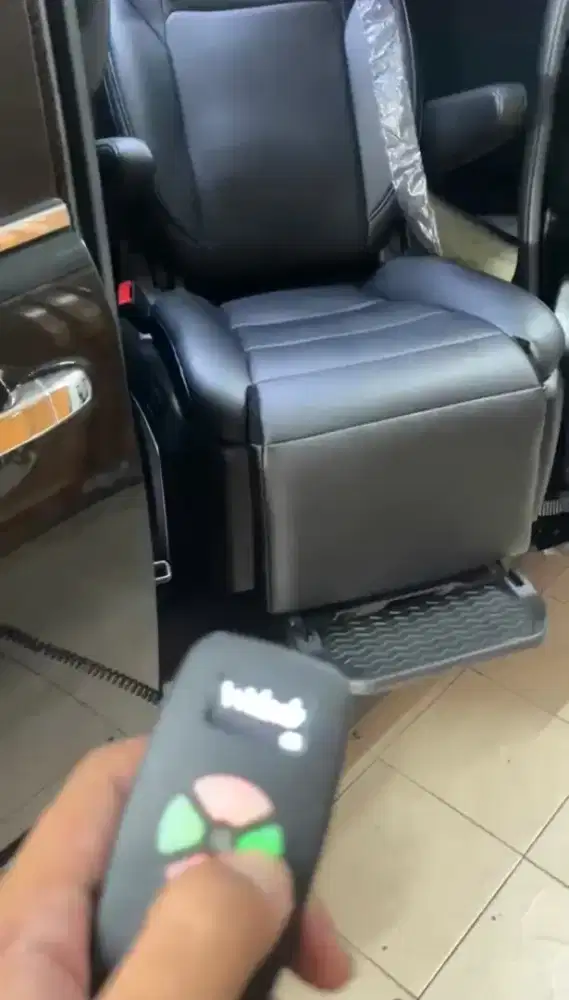 Welcab bekas mobil Voxy