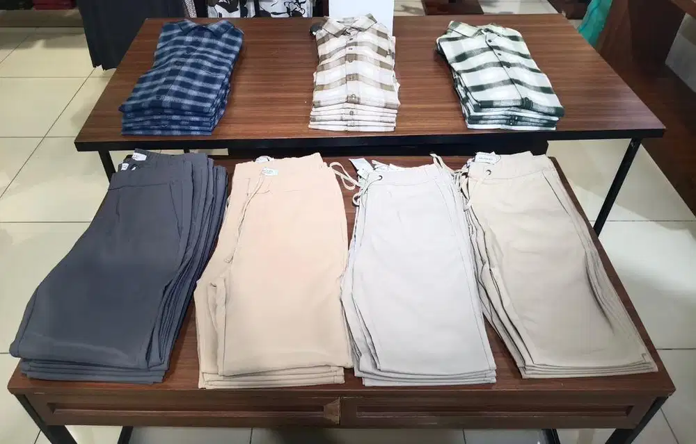 Rak Display Meja