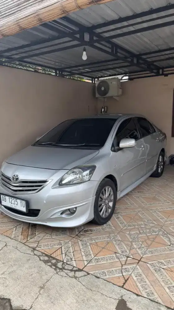 Toyota vios G trd sportifo metic 2012 silver