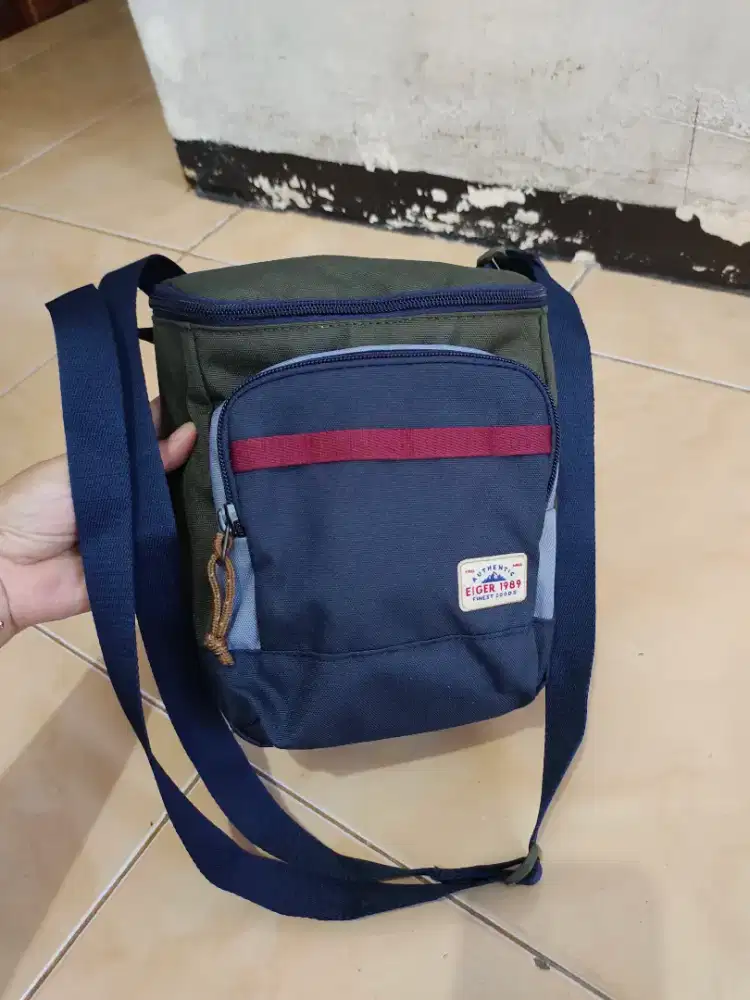Tas slempang Eiger baru