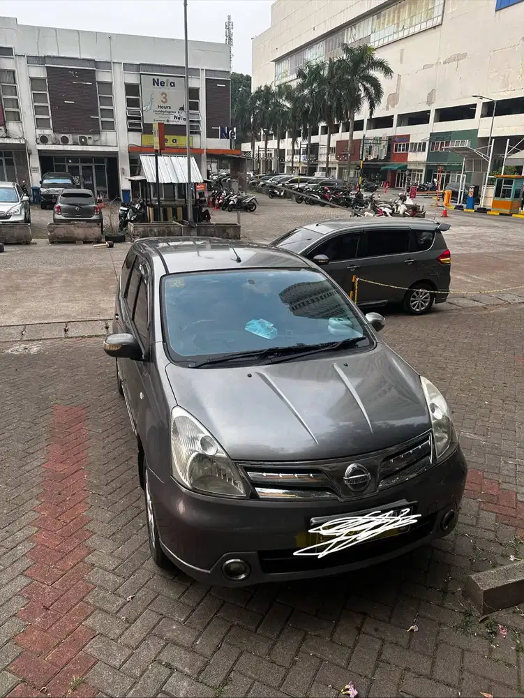 Nissan Grand Livina 1.5 Ultimate AT 2011 | KM 163 Ribu