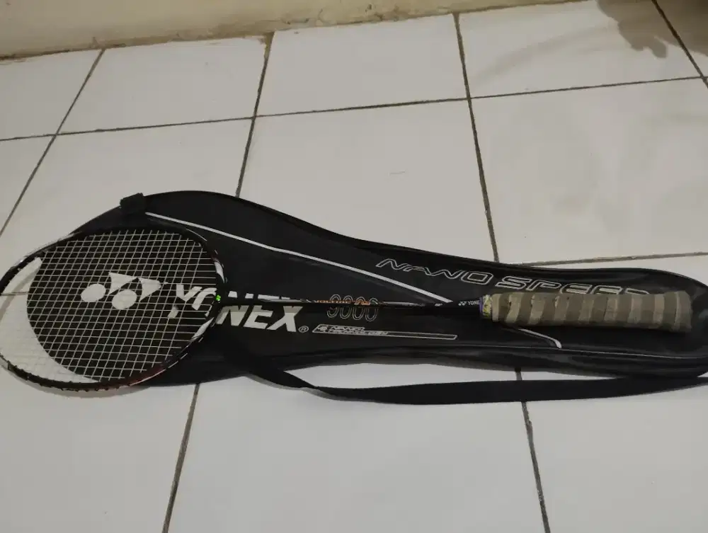 Raket badminton original