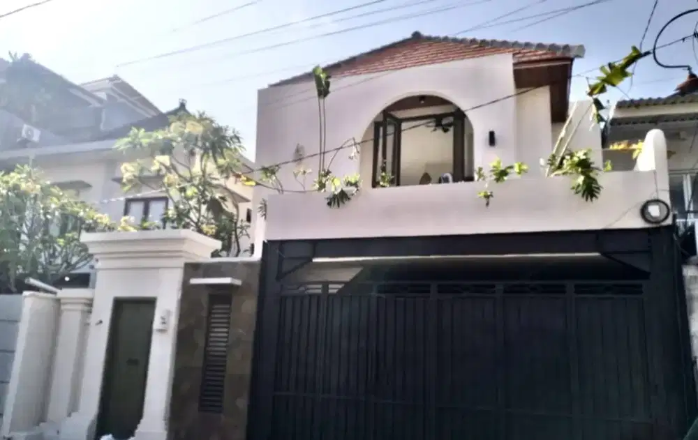 Villa furnished di Jl Pengiyasan Sanur Bali
