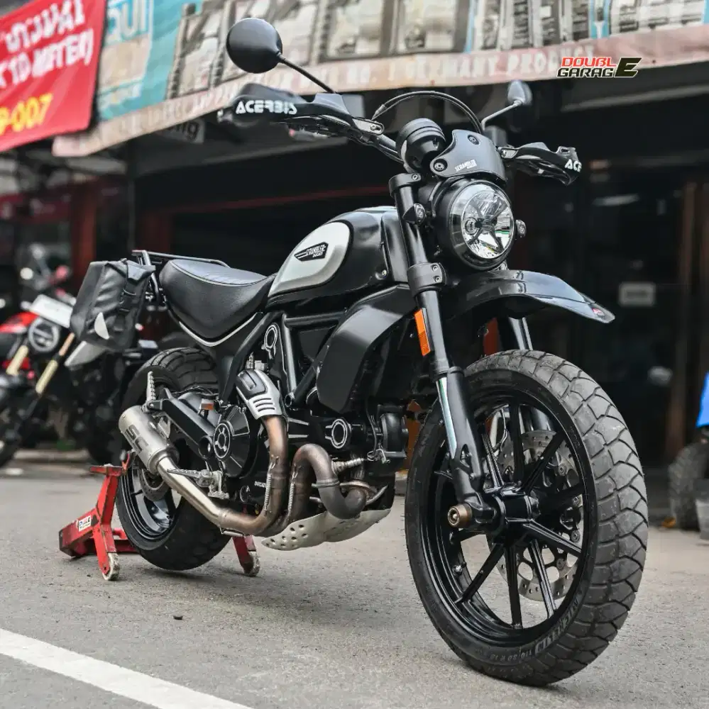 DUCATI SCRAMBLER ICON 800cc HITAM 2021 LOW KM Fullspek
