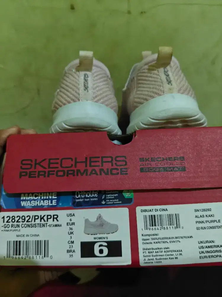 Sepatu sekt ajib lah