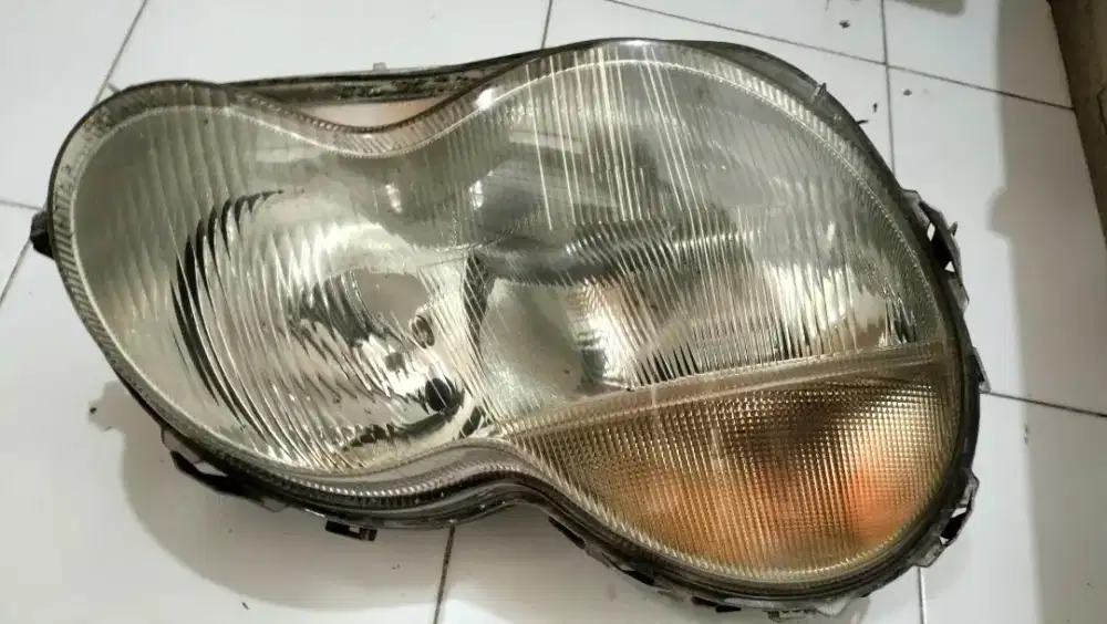 Headlamp original mercy W 203