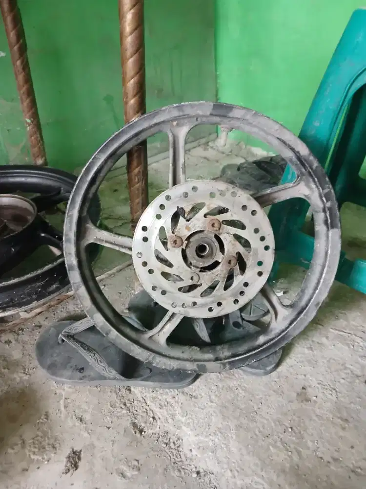 SEPASANG VELG BEAT KARBU MSH BAIK