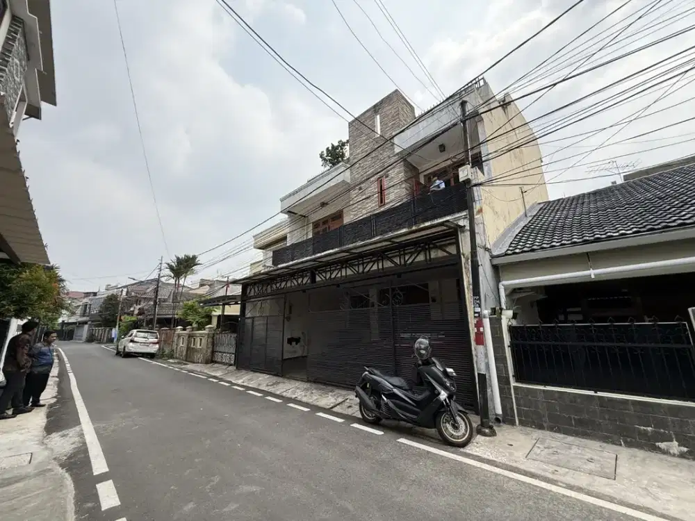 Di Jual Lelang Rumah 2 Lantai di Jl. Cempaka Putih Indah ,Kelurahan Cempaka Putih Barat, Kecamatan Cempaka Putih, Kota Jakarta Pusat,