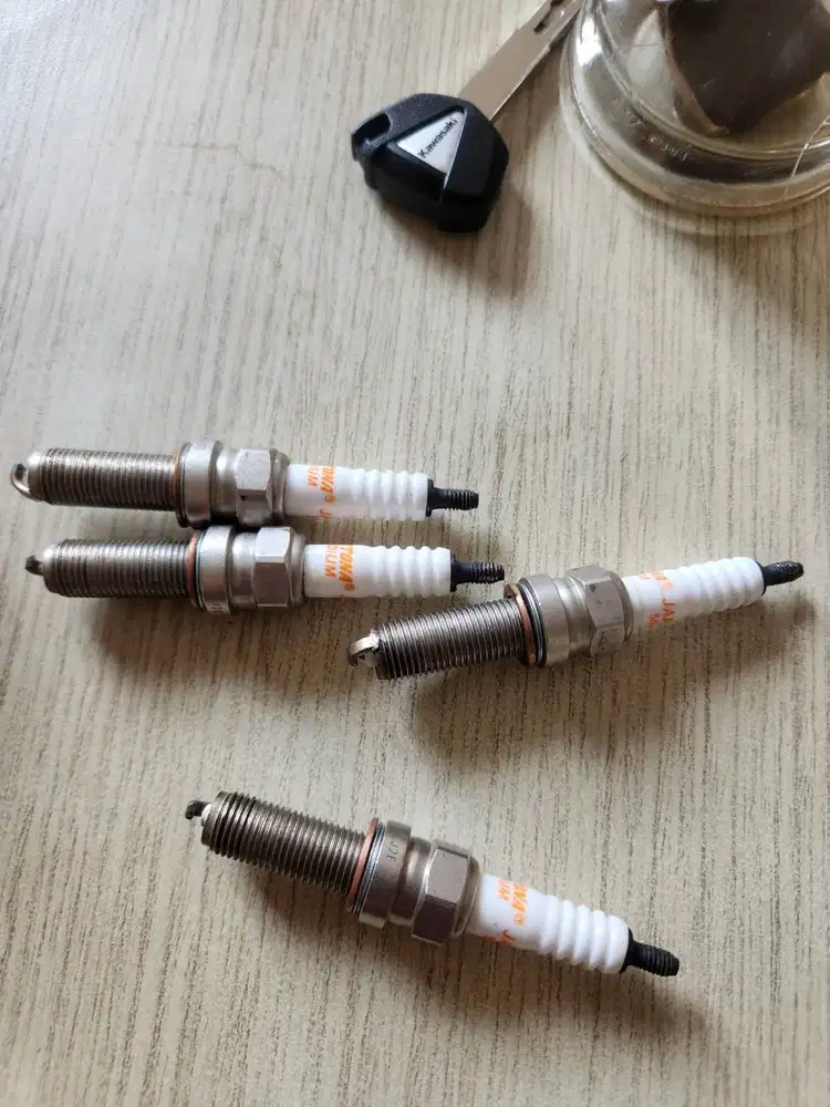 4 pcs Busi iridium 5046 cock untuk matic vario 160 , honda adv , xmax