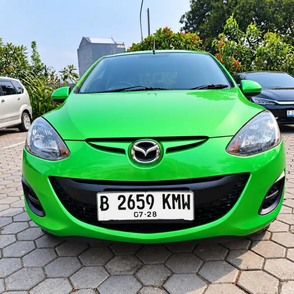 Low km siap pakai Mazda 2 Type V TH 2012 Pemakaian sendiri