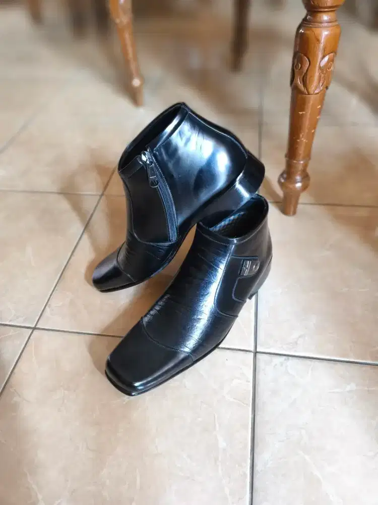 Sepatu Boot Pantofel