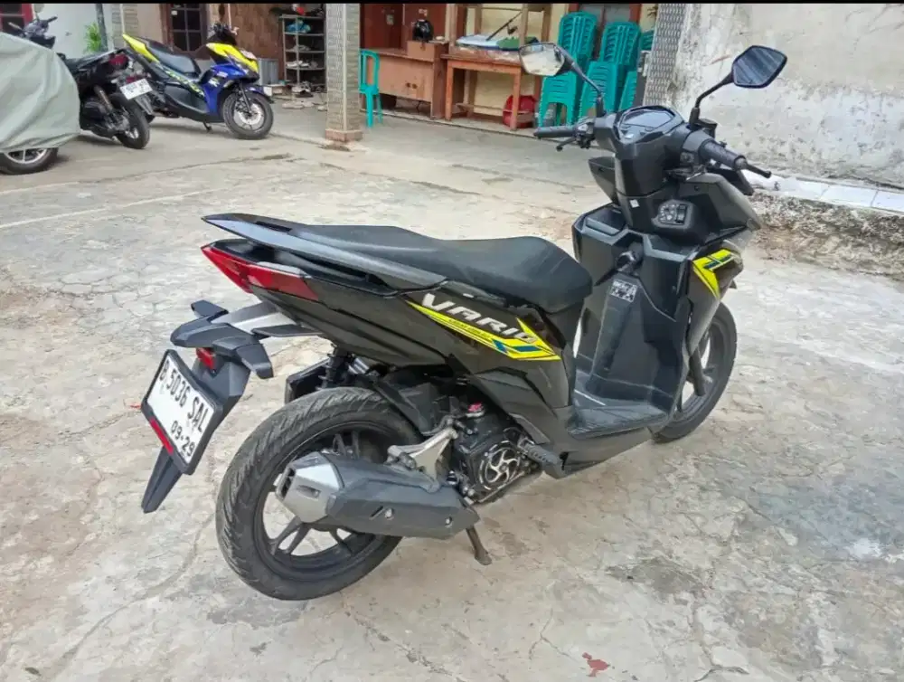 Honda Vario 125 Gen 2 CBS KM Low Mulus Pajak Panjang On