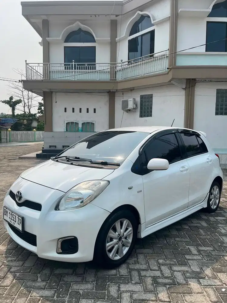 Toyota Yaris 2012 Bensin