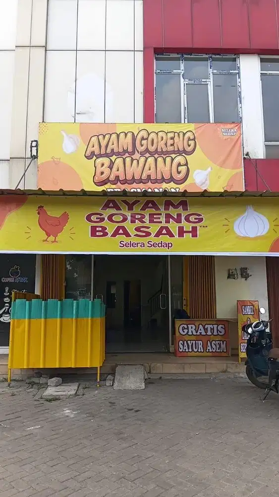 Lowongan pramusaji&dapur laki laki