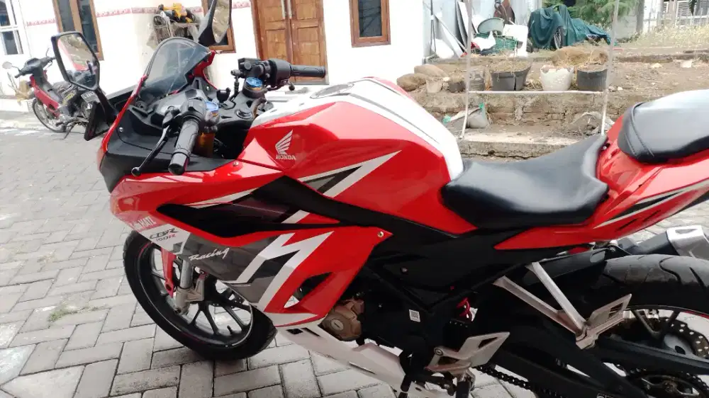 HONDA CBR 150 2021