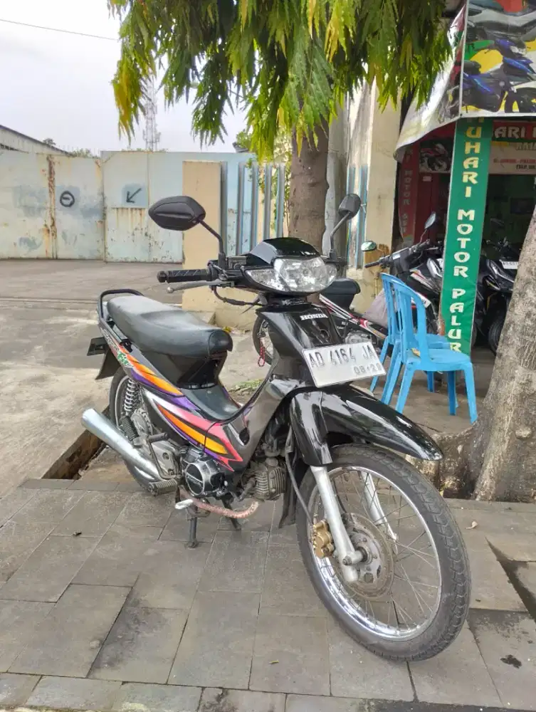 Honda Suprafit 2004