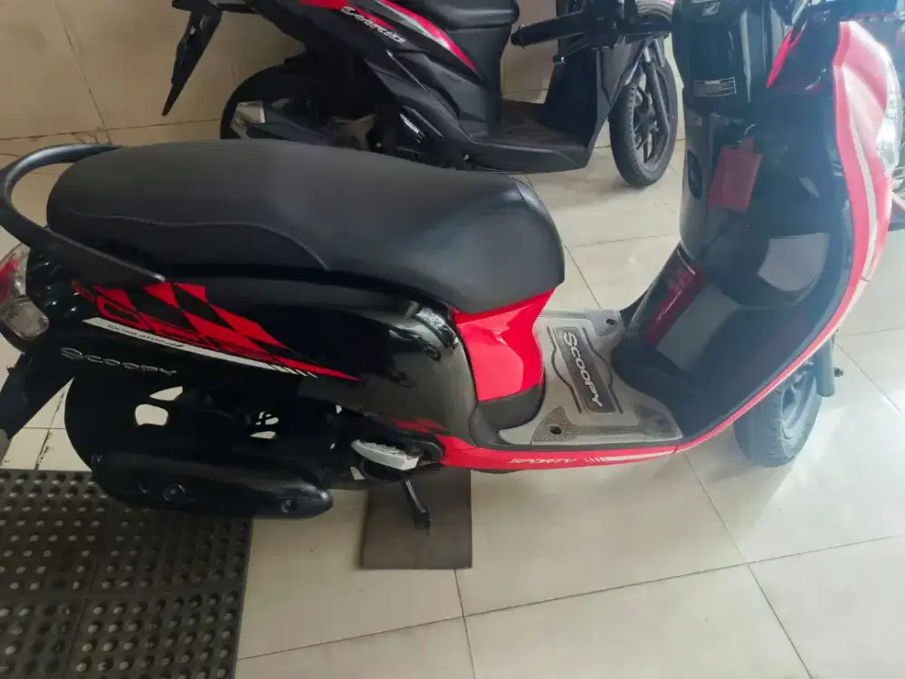 HONDA SCOOPY 2018
