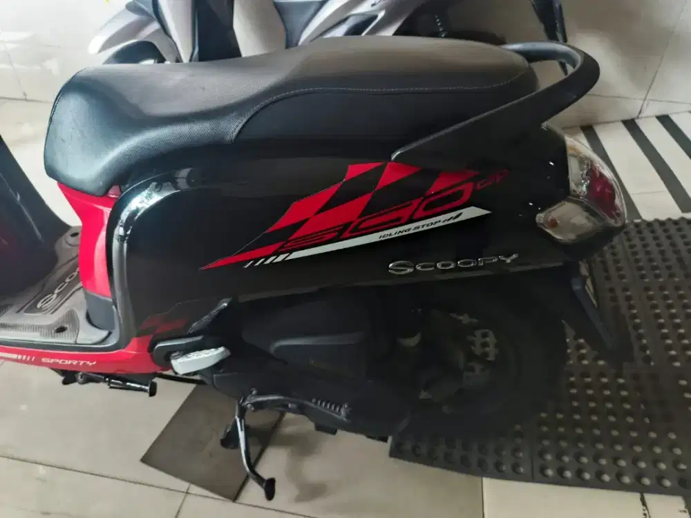HONDA SCOOPY 2018