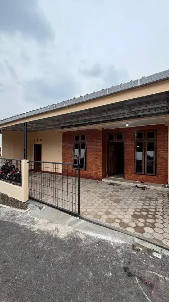 Rumah siap huni full renovasi belakang Transmart banyumanik