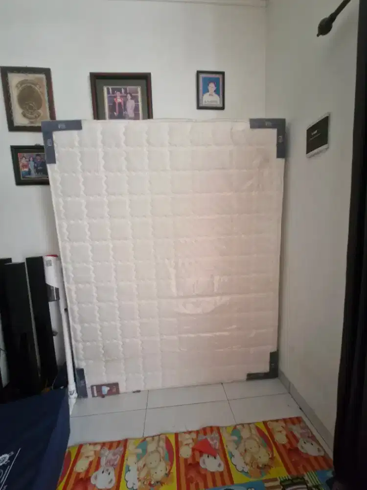 DIJUAL SEPRINGBED KASUR YUKATA 160X200 KONDISI BARU
