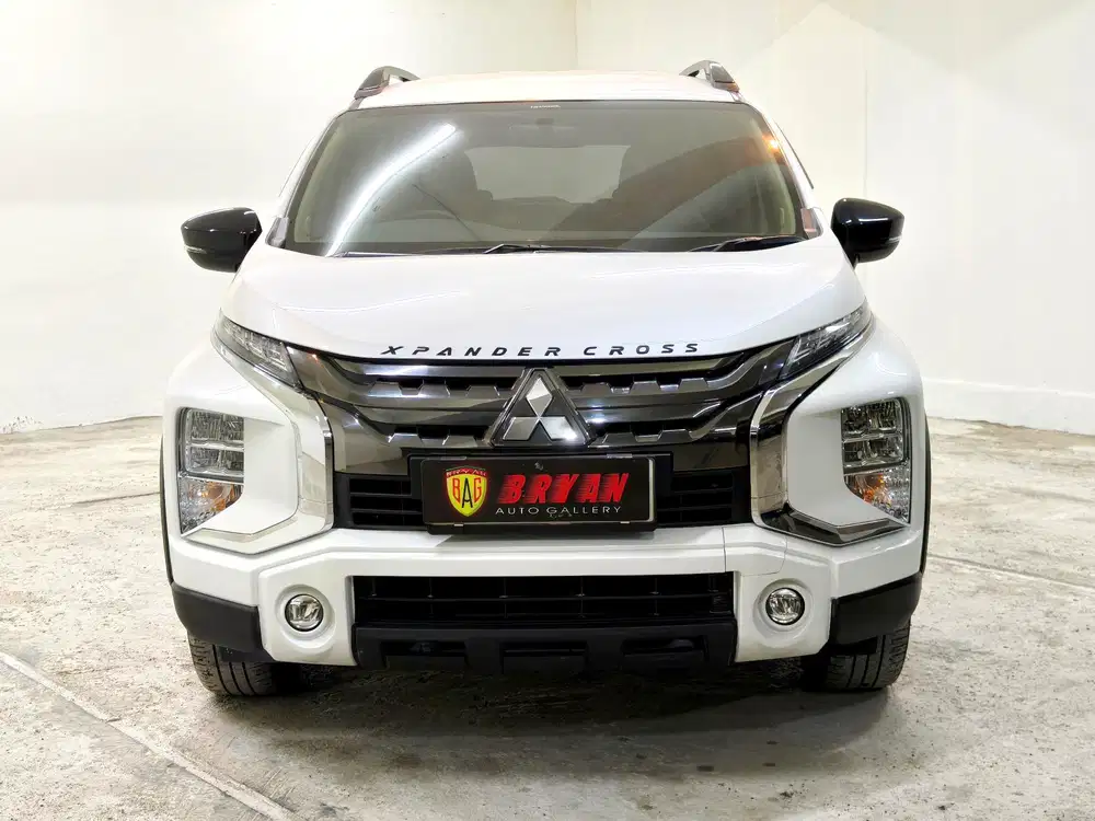GOOD CONDITION MITSUBISHI XPANDER CROSS ROCKFORD EDITION 2021 PUTIH