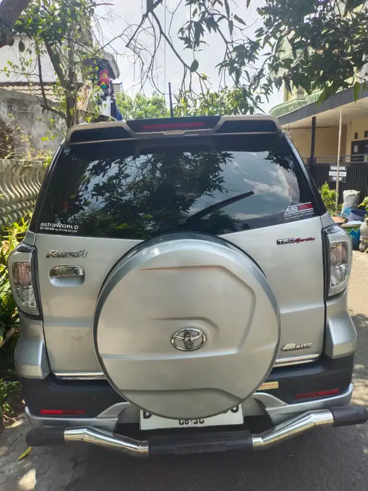 *DIJUAL MOBIL RUSH MATIK 2015*