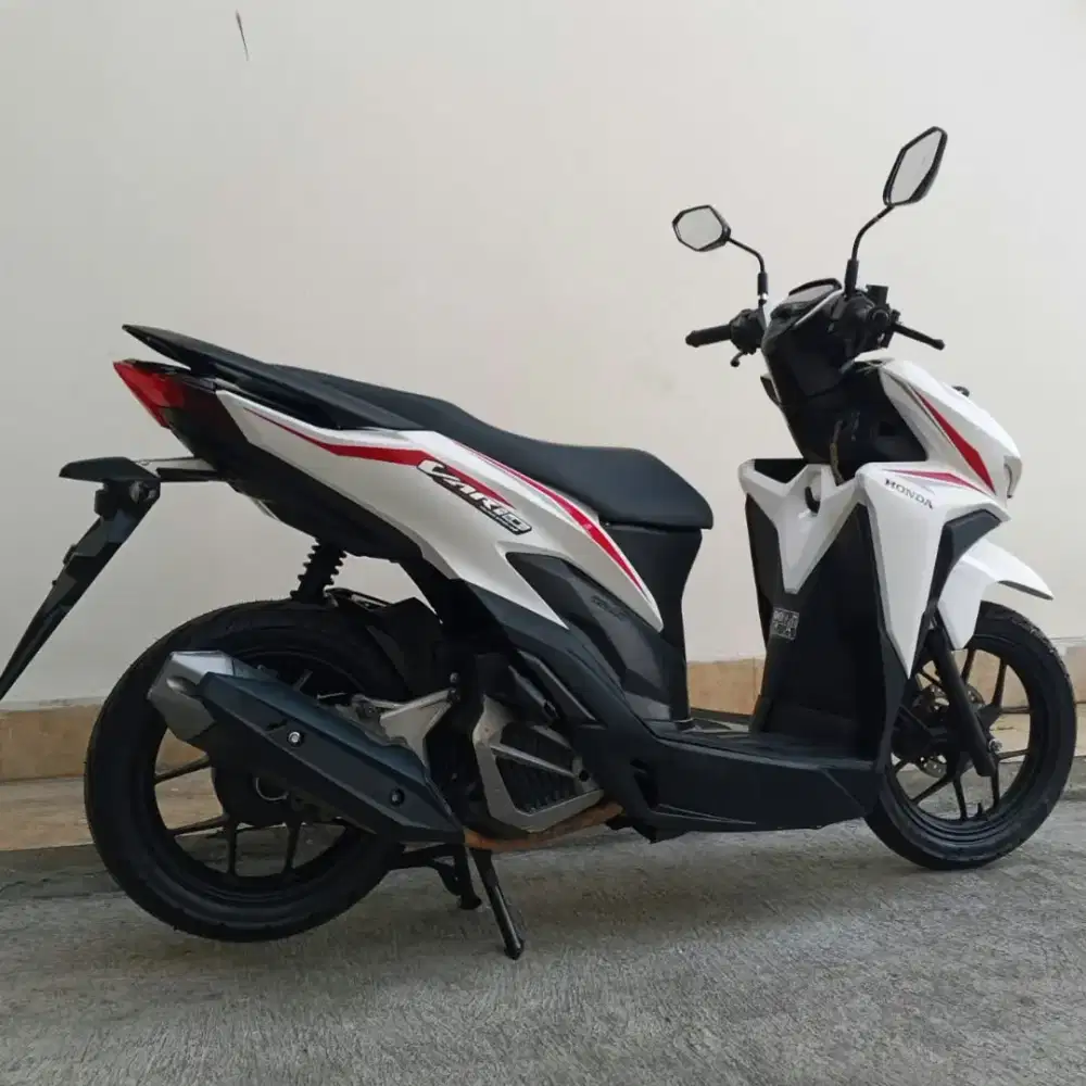 HONDA VARIO 125 CBS ISS LED OLD TAHUN 2018 CASH/ KREDIT MURAH DP 500