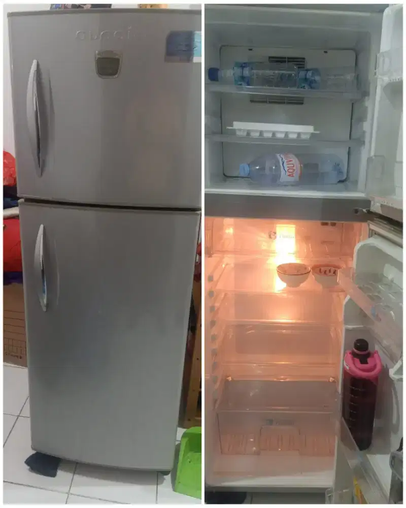 Dijual kulkas bekas Merk Glacio