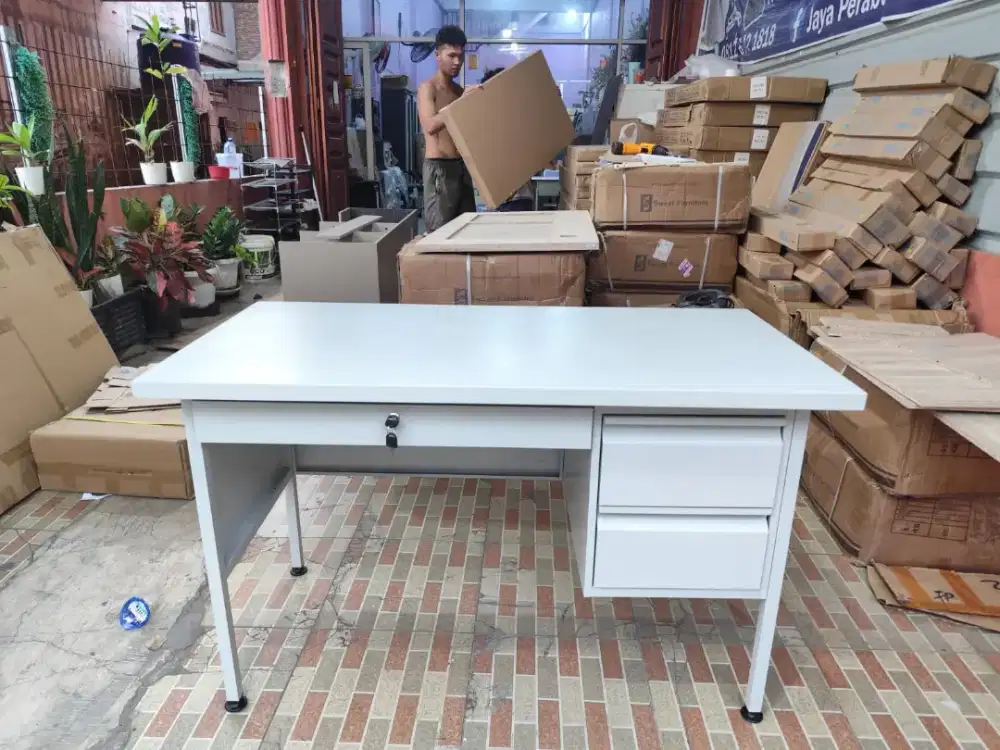 MEJA KANTOR / GURU FULL PLAT