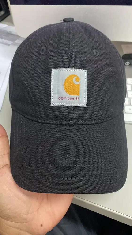 Topi carhartt black