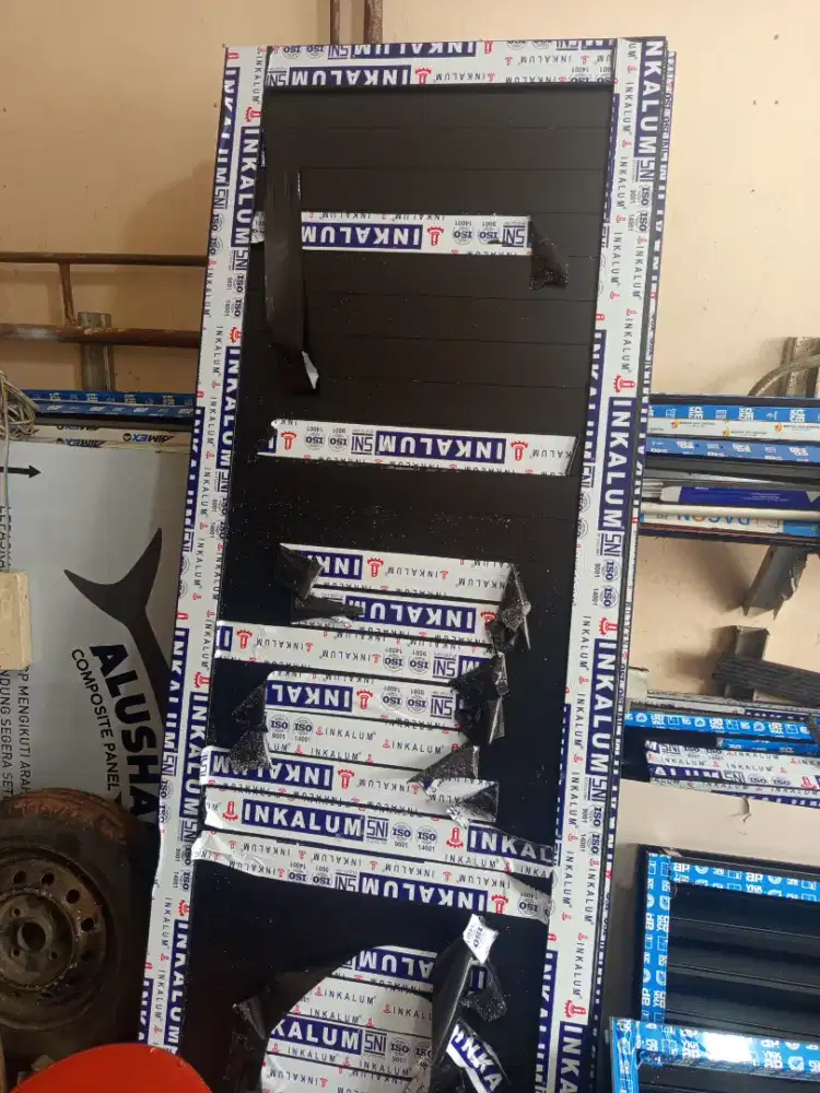 Pintu spandel alumunium