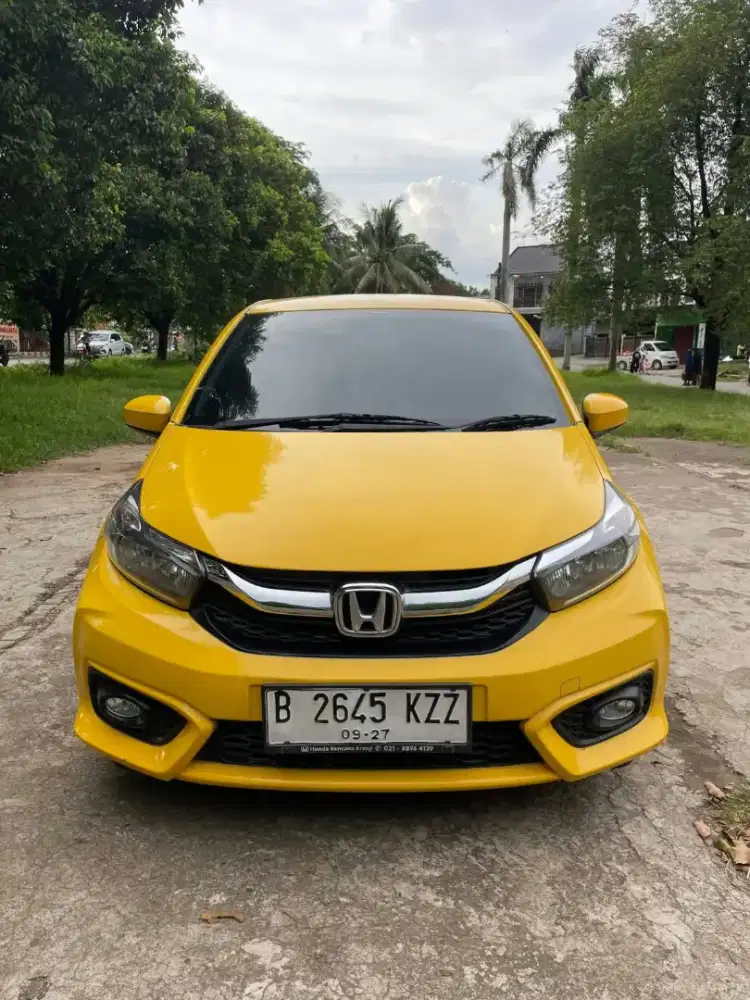 Brio Satya E AT 2022 Kuning