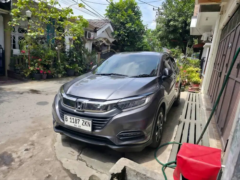 Honda HR-V HRV SE Plus CVT Matic AT Tahun 2019 Abu , 2020