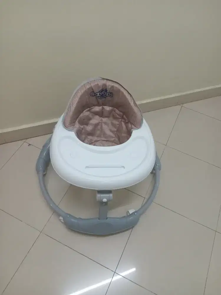 Baby walker buat anak