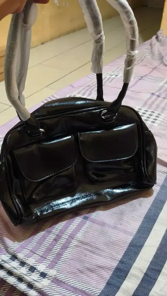 Tas merek lovves