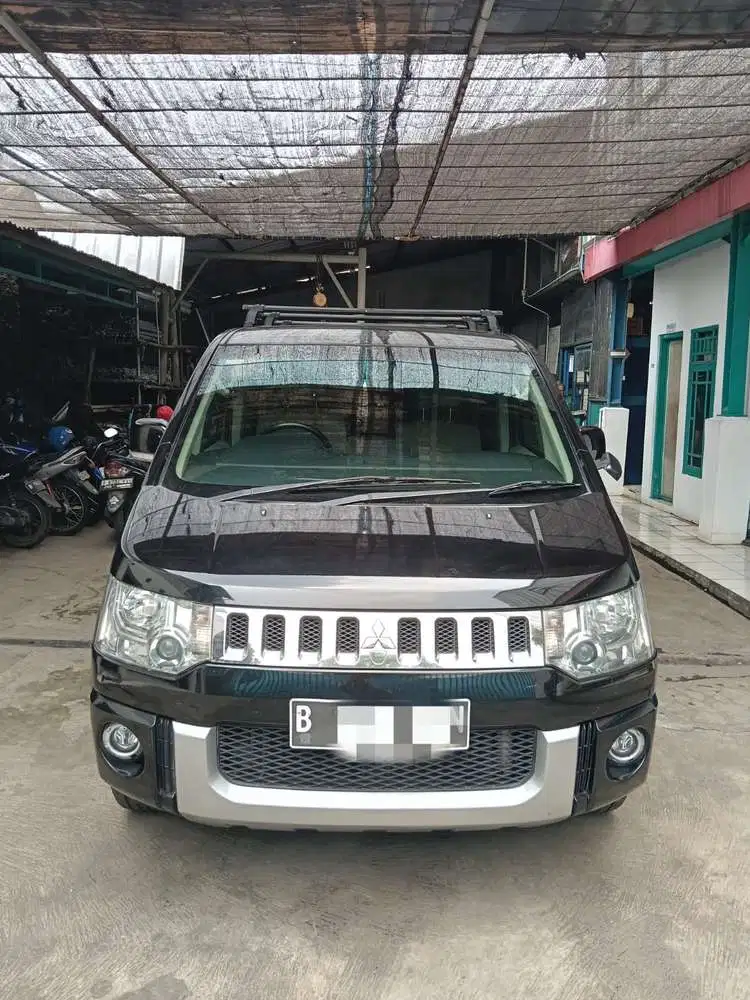 Mitsubishi Delica 2015 Bensin
