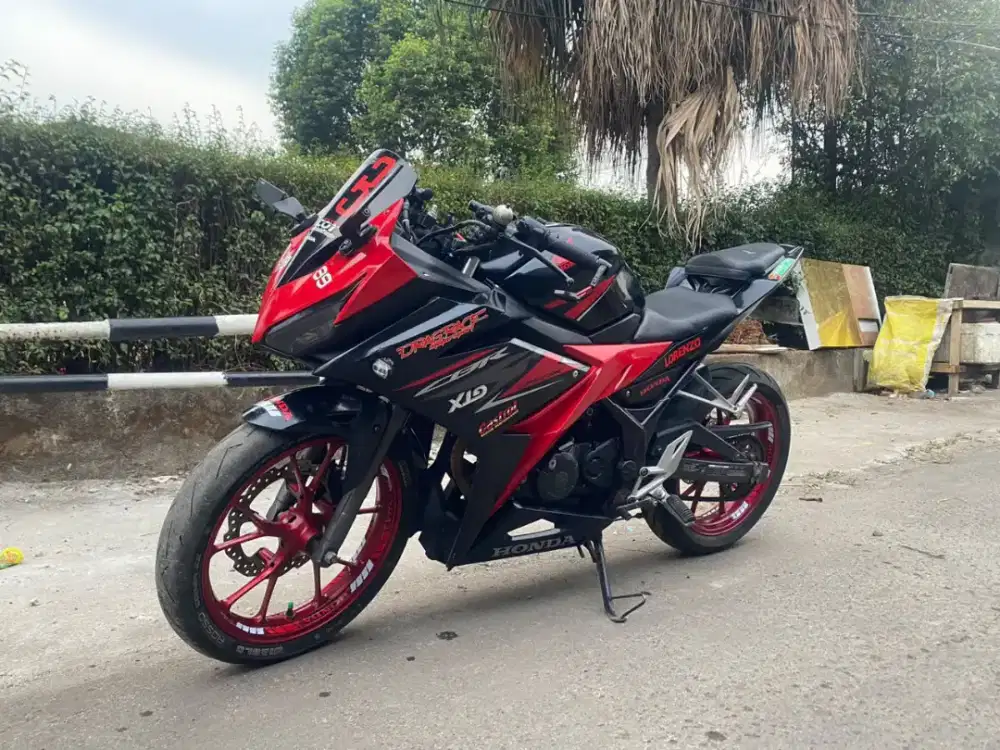 Honda CBR 150 2018 cakep