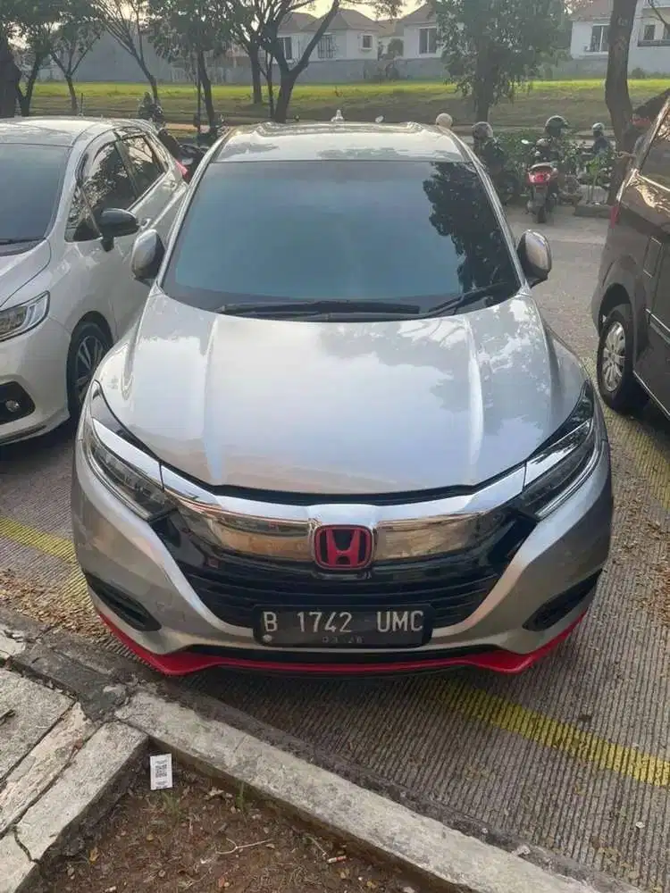 Honda HR-V E 2016 Matic CVT – Keyless, Cruise Control, AC Digital