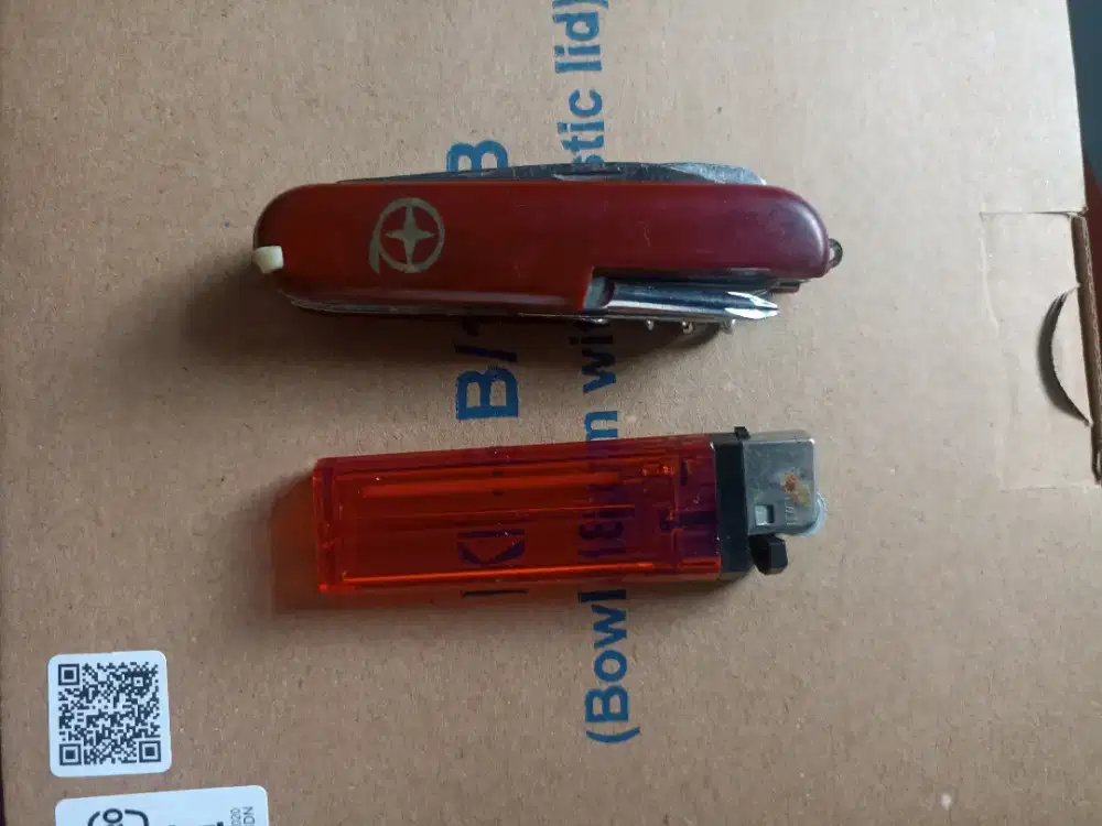 Pisau lipat Diamond Superior