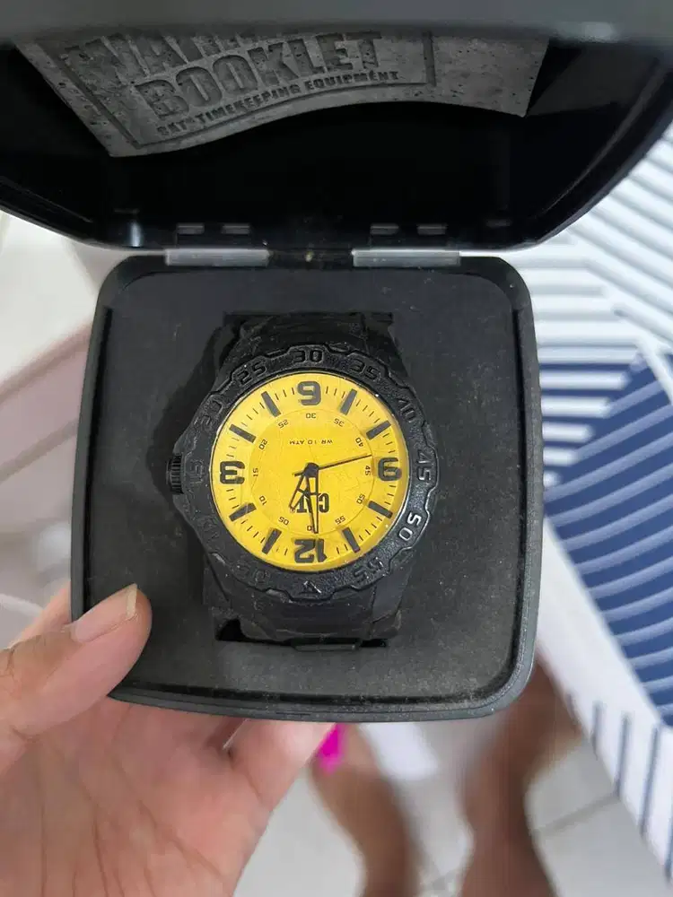 Jam Tangan Pria Caterpillar (CAT)