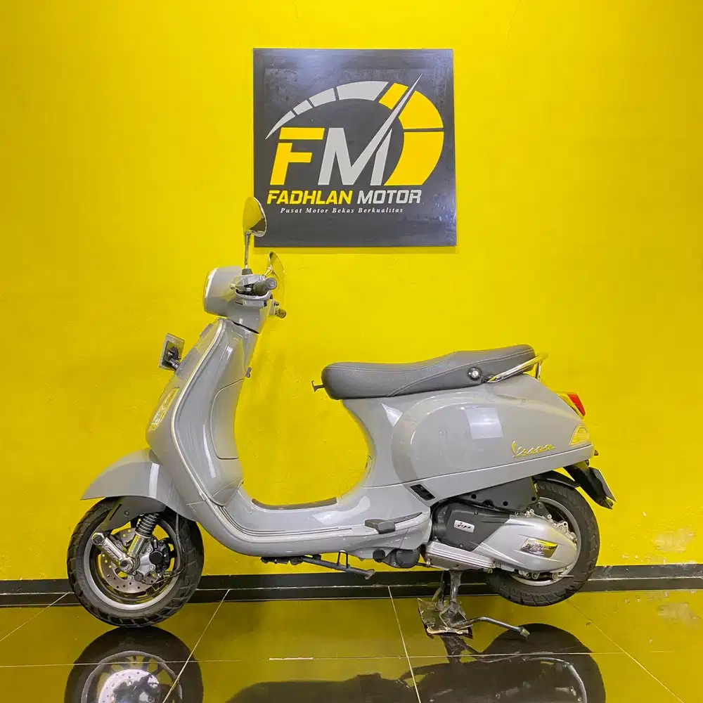 Piaggio Vespa LX 125 Tahun 2024 Second Mulus Istimewa Pajak On