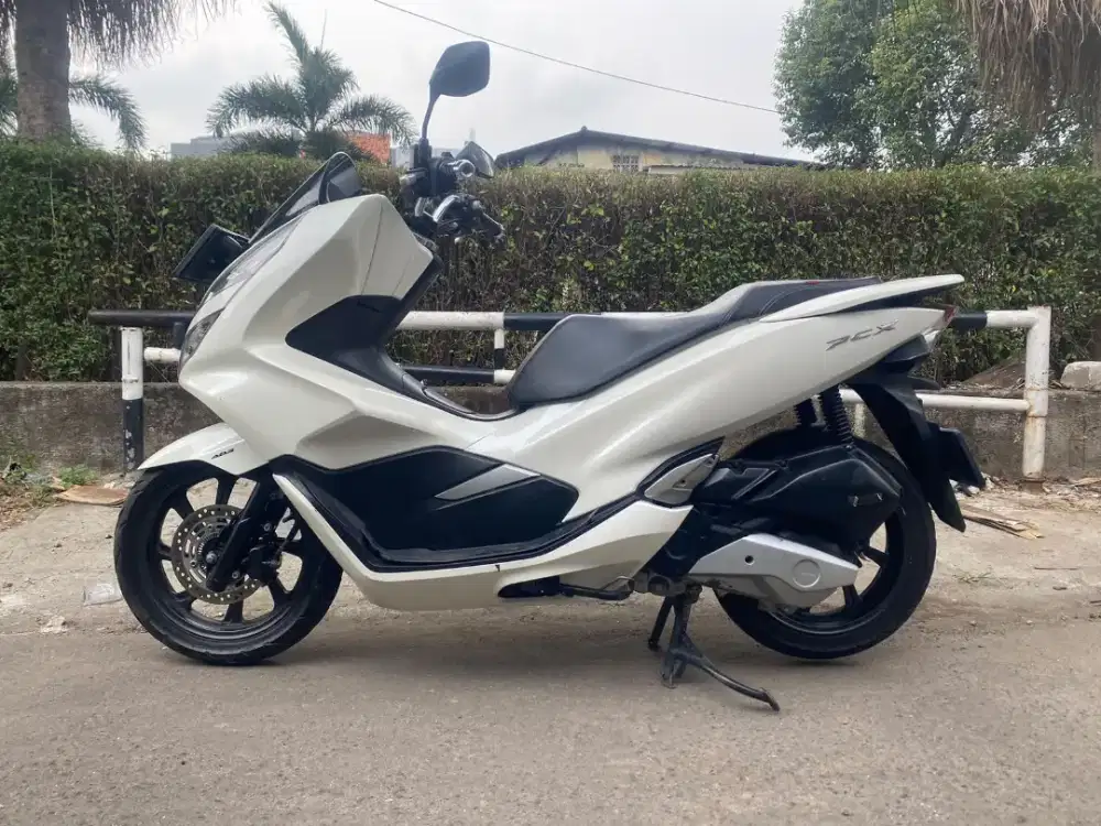 Honda PCX ABS 2019 cakep Full orisinil