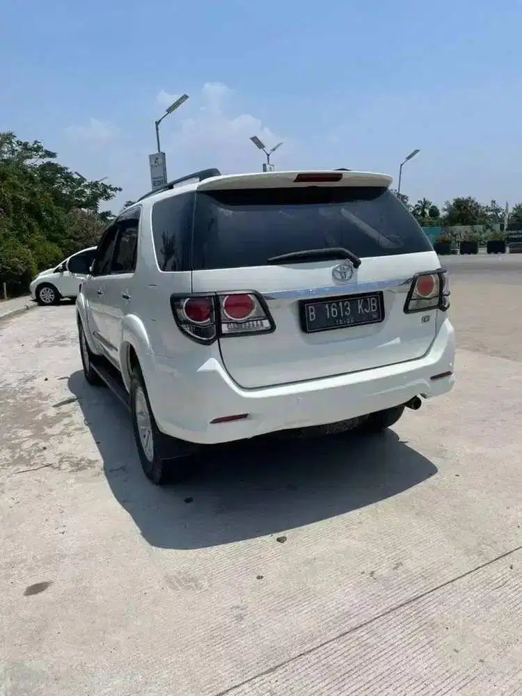 Toyota Fortuner G Luxury 2.7 Bensin 2011 Automatic – KM 160 Ribu
