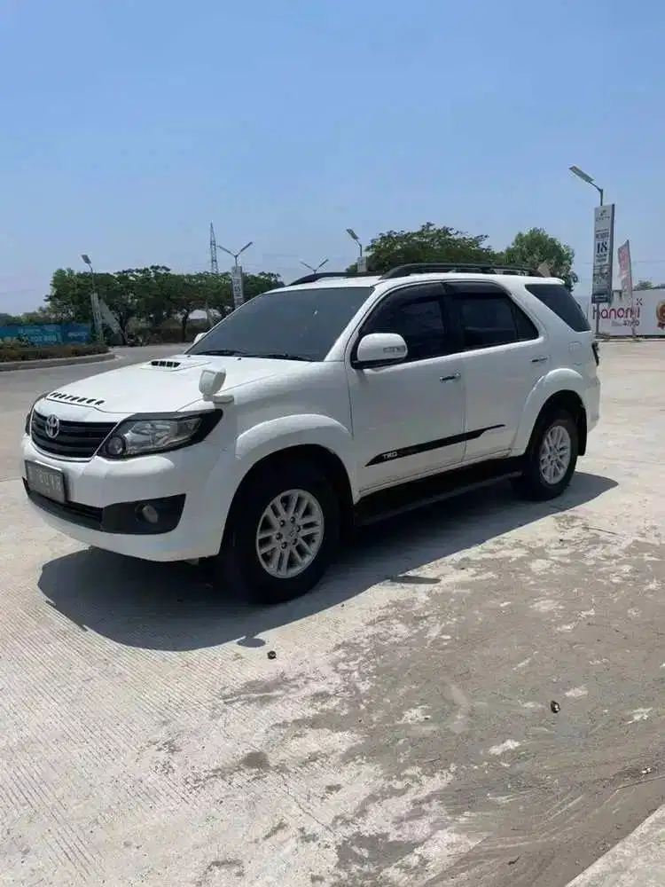 Dijual Fortuner 2.7 G Luxury AT 2011 Warna Putih, Pemilik Langsung