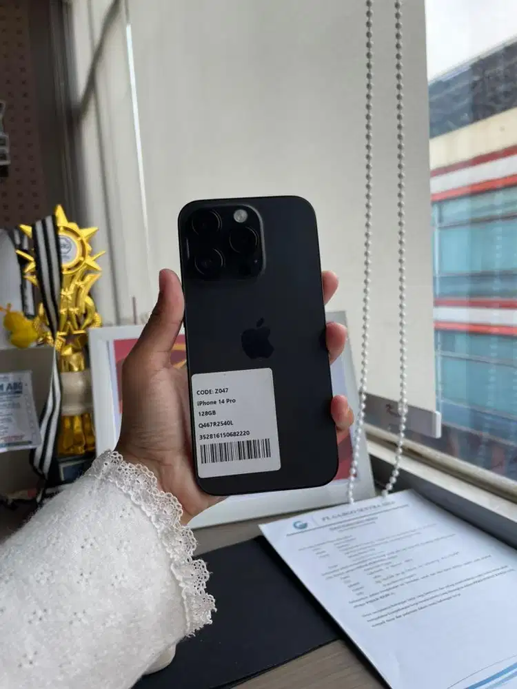 CICILAN IPHONE 14 PRO INTER SECOND LIKE NEW!
